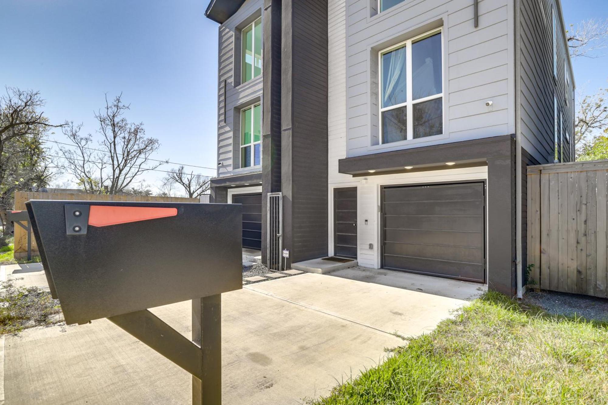 3 Mi To Dtwn Modern Townhome With Yard In Houston Esterno foto